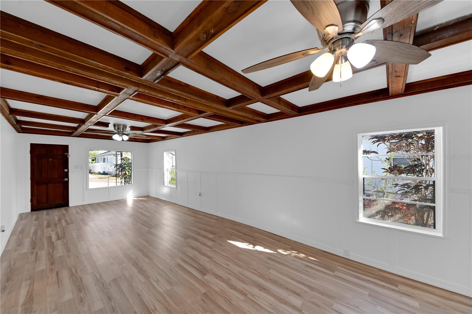 3203 E 38TH AVE, TAMPA, FL, 33610