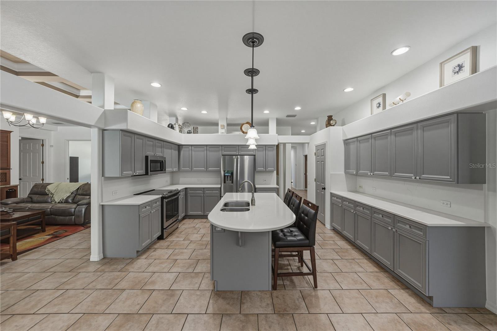 6105 AUDUBON MANOR BLVD, LITHIA, FL, 33547