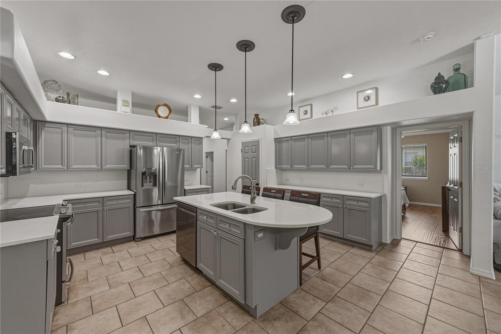 6105 AUDUBON MANOR BLVD, LITHIA, FL, 33547