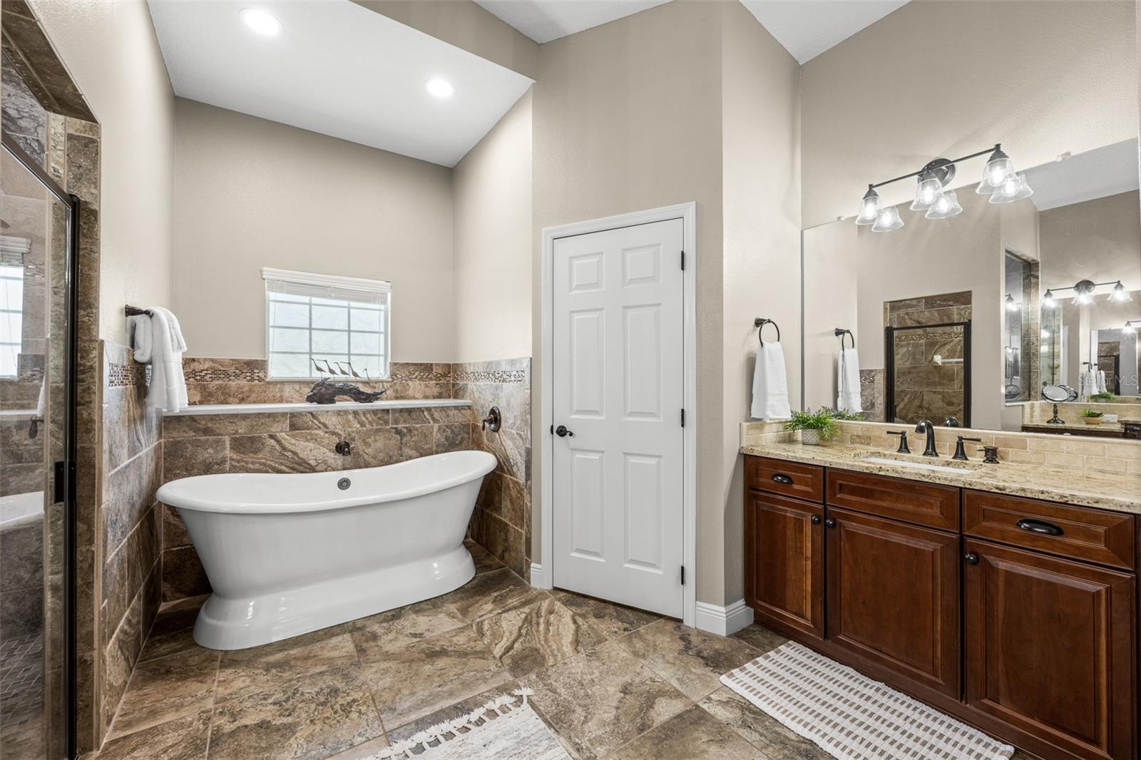 8224 SPRING FOREST LN, WESLEY CHAPEL, FL, 33544