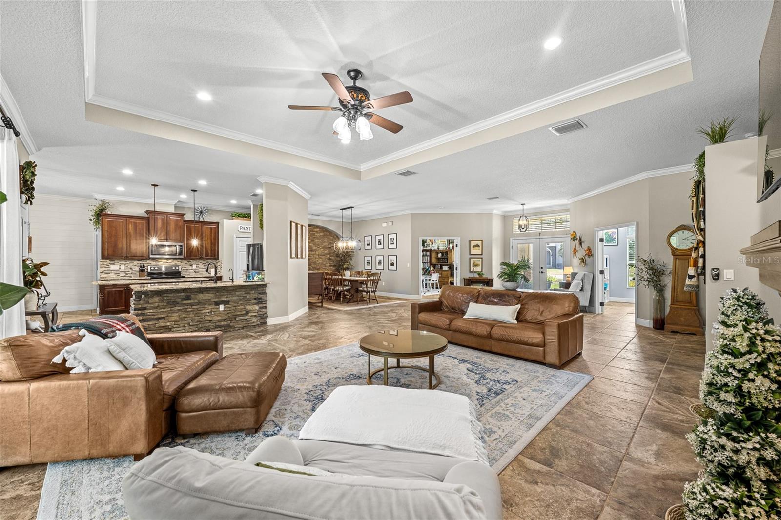 8224 SPRING FOREST LN, WESLEY CHAPEL, FL, 33544