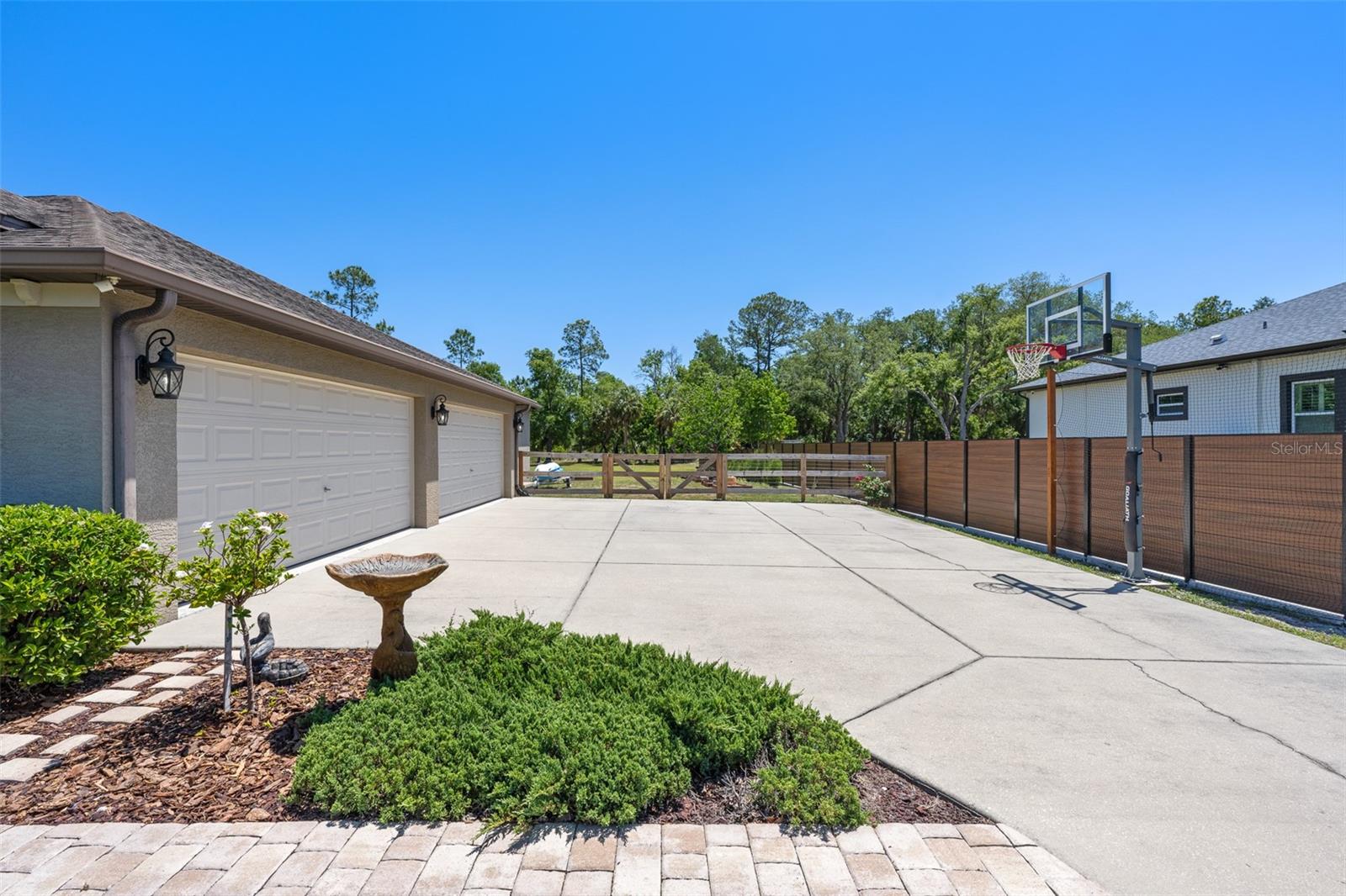 8224 SPRING FOREST LN, WESLEY CHAPEL, FL, 33544