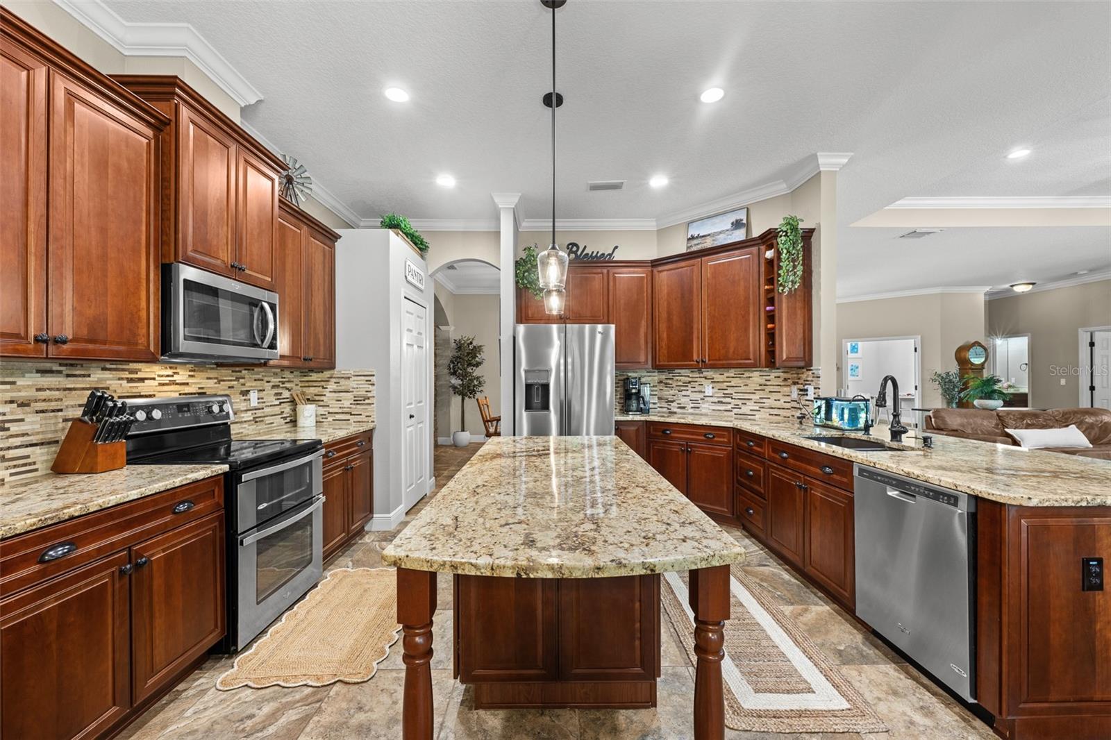8224 SPRING FOREST LN, WESLEY CHAPEL, FL, 33544