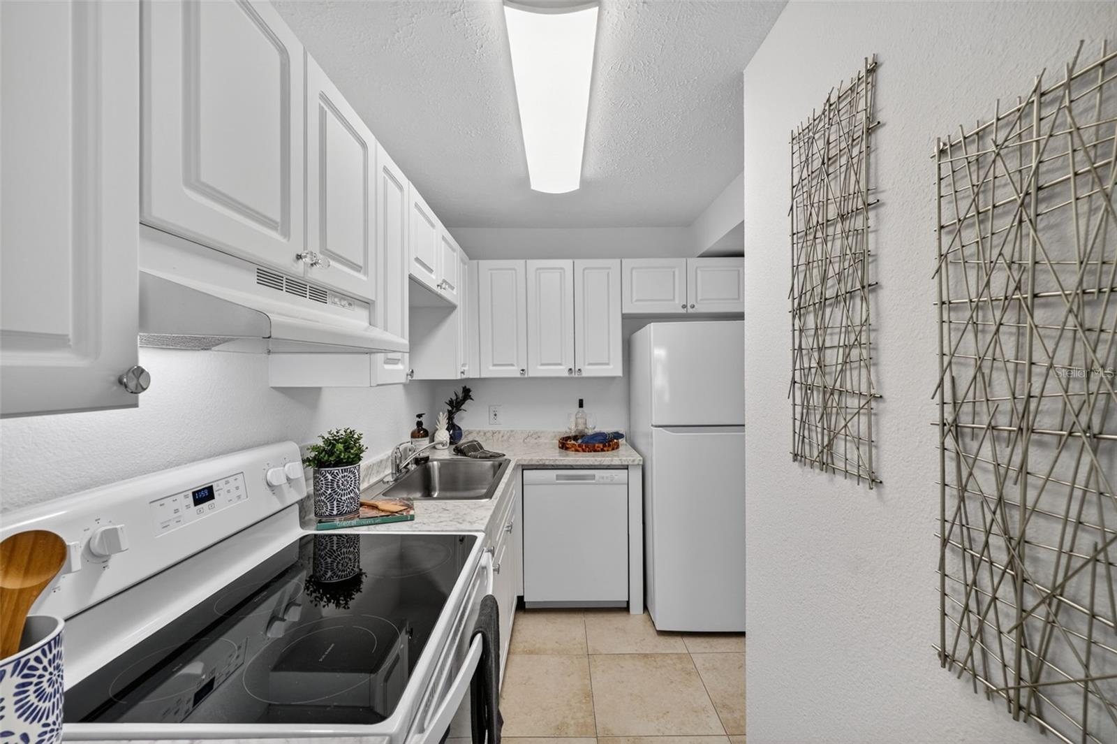 13755 ORANGE SUNSET DR #101, TAMPA, FL, 33618