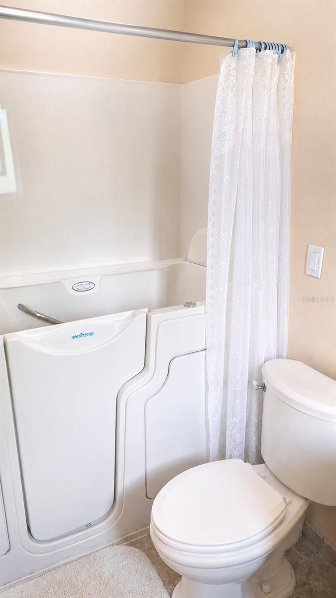 2234 W MAPLE TER, ST CLOUD, FL, 34771