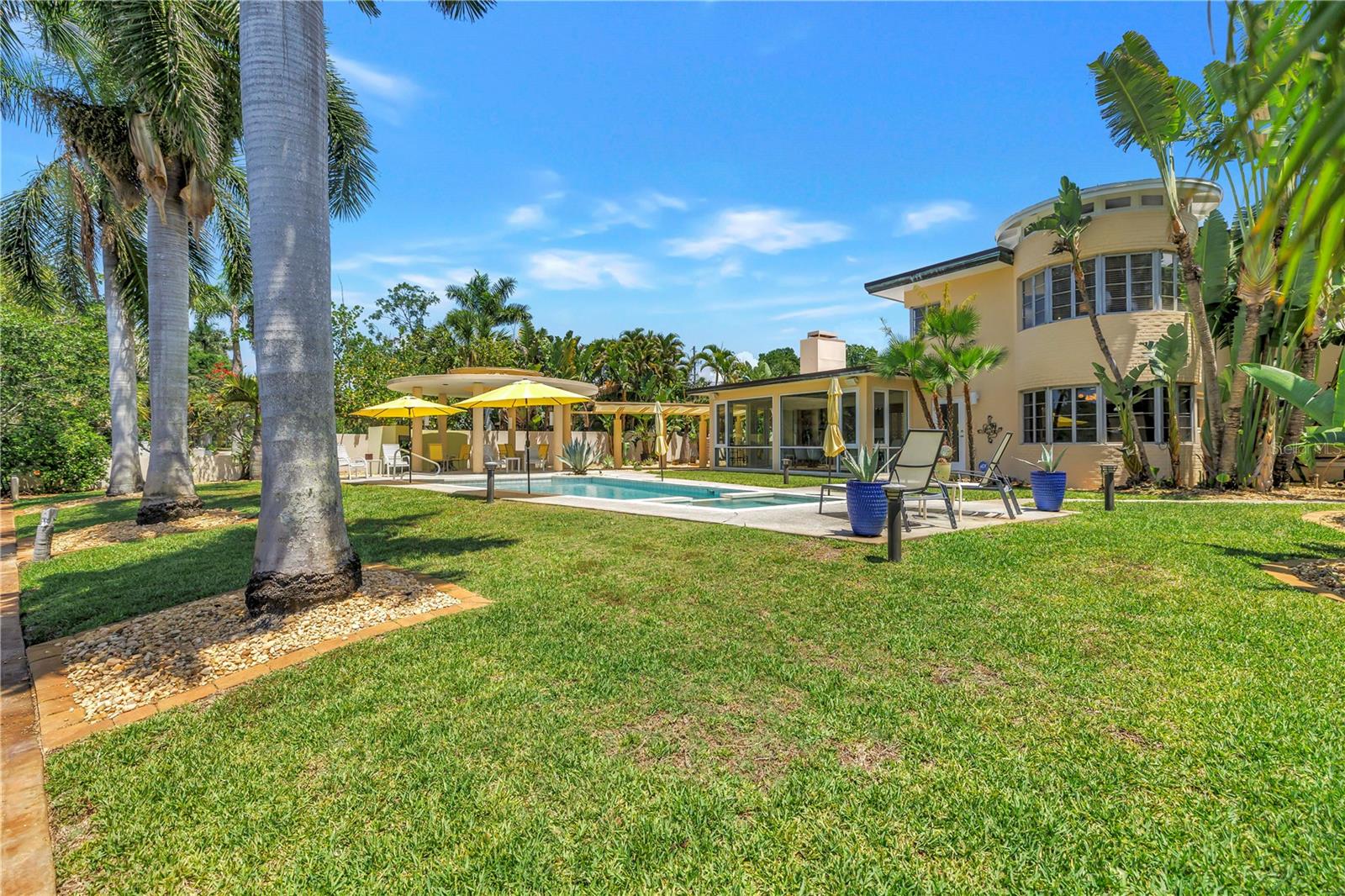 2781 BAYSIDE DR S, ST PETERSBURG, FL, 33705