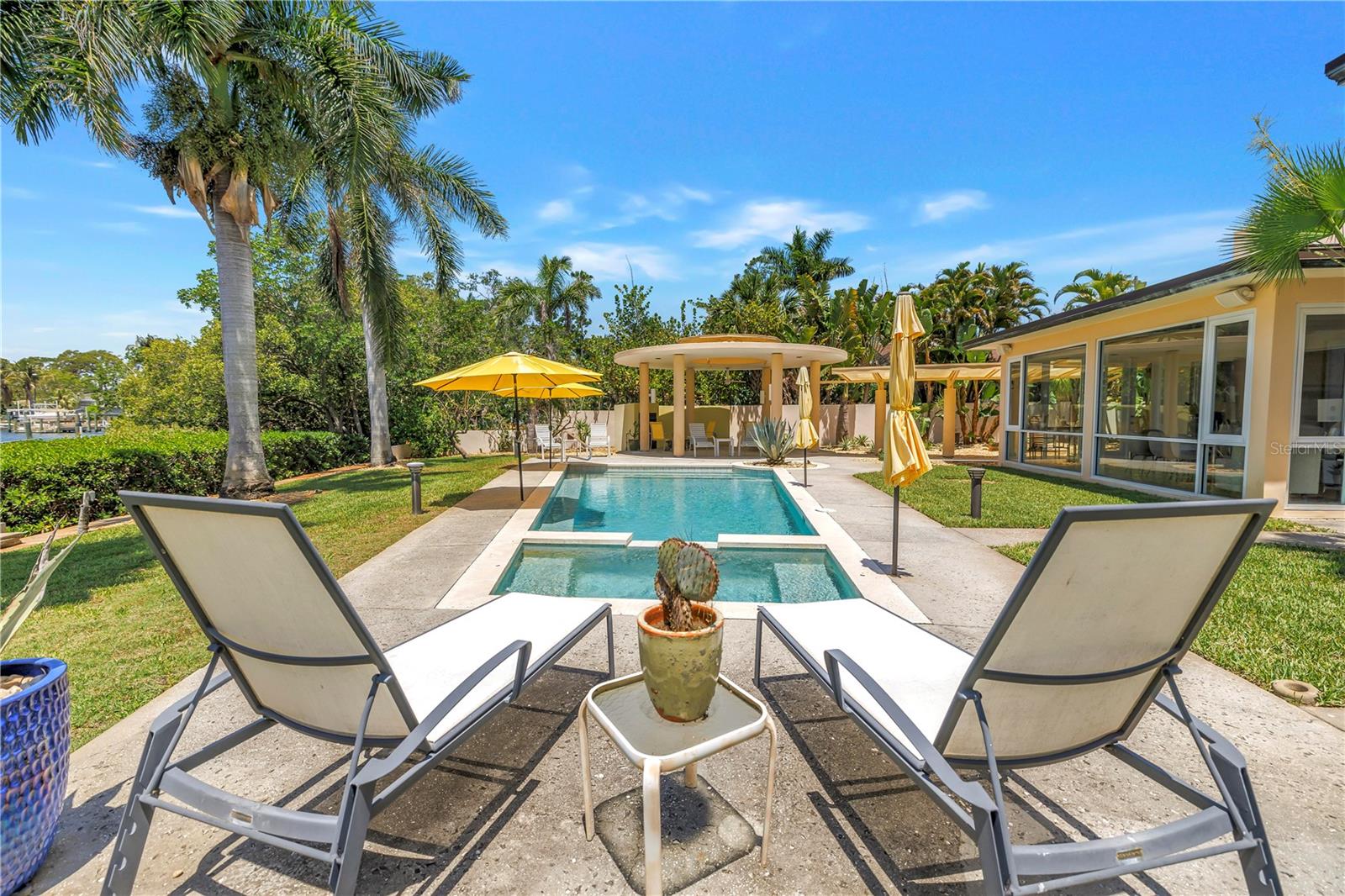 2781 BAYSIDE DR S, ST PETERSBURG, FL, 33705