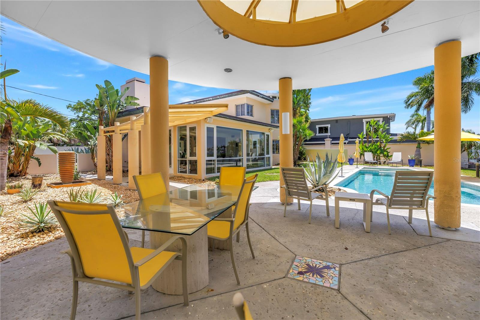 2781 BAYSIDE DR S, ST PETERSBURG, FL, 33705