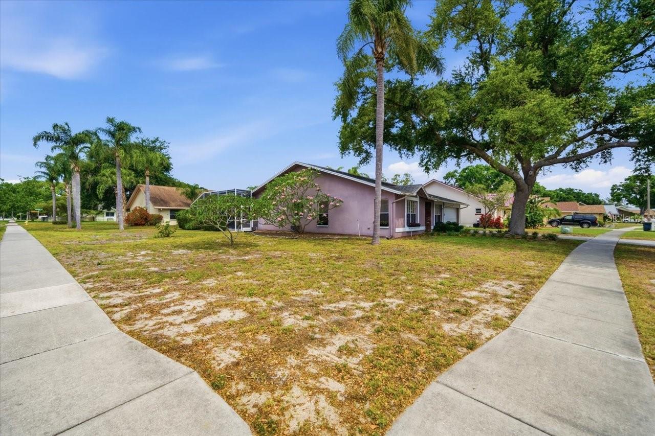 798 COUNTRYSHIRE LN, PALM HARBOR, FL, 34683