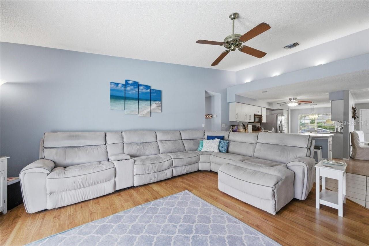 798 COUNTRYSHIRE LN, PALM HARBOR, FL, 34683