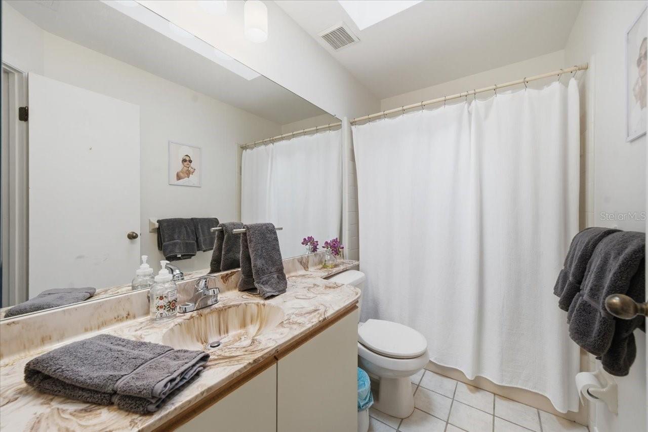 798 COUNTRYSHIRE LN, PALM HARBOR, FL, 34683
