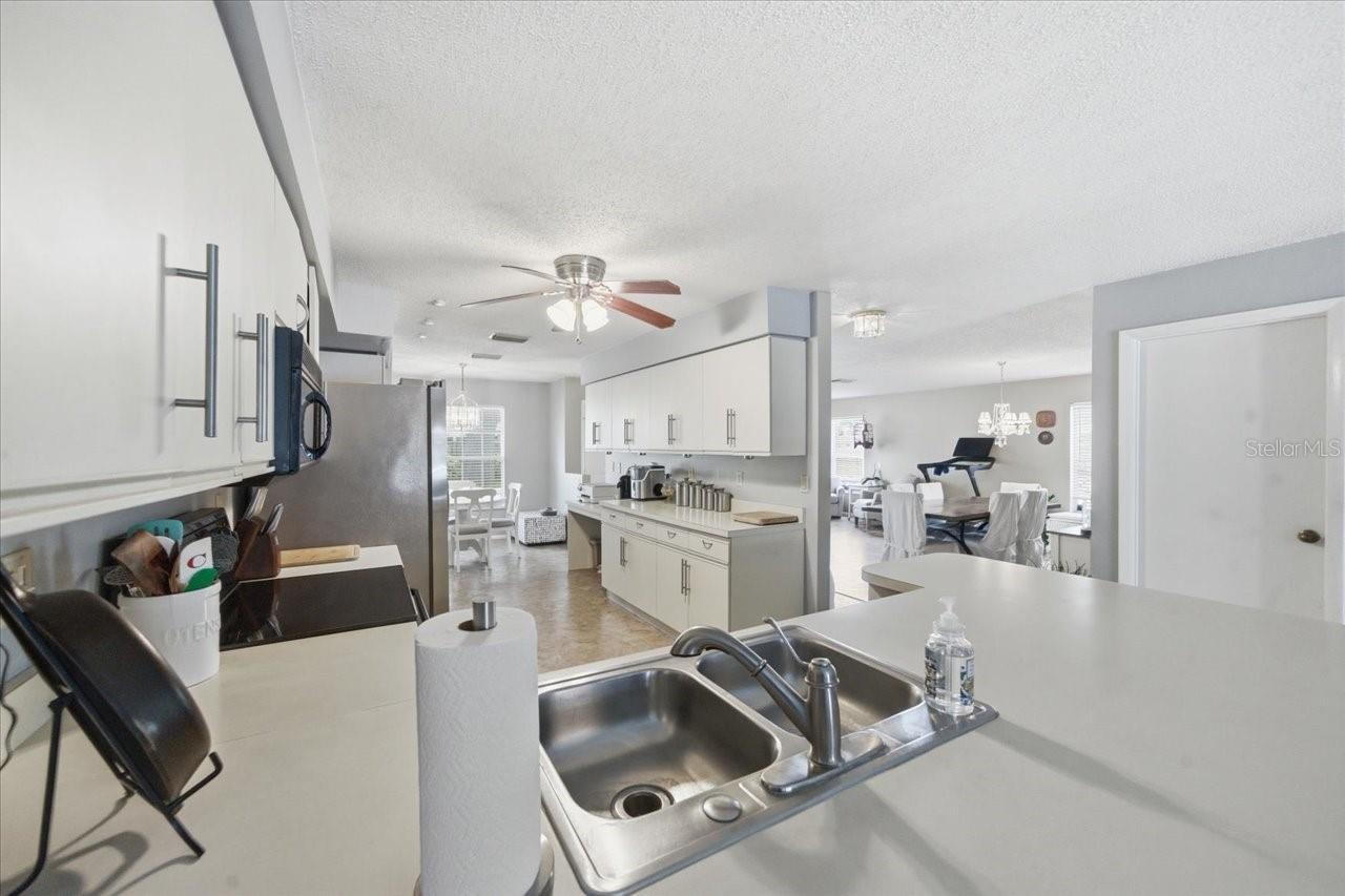 798 COUNTRYSHIRE LN, PALM HARBOR, FL, 34683