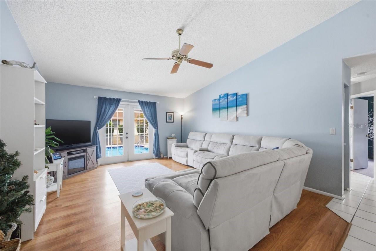 798 COUNTRYSHIRE LN, PALM HARBOR, FL, 34683