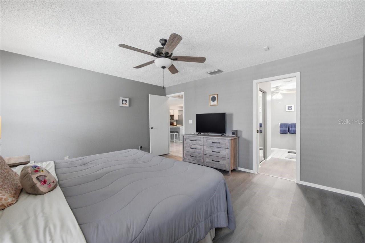 798 COUNTRYSHIRE LN, PALM HARBOR, FL, 34683