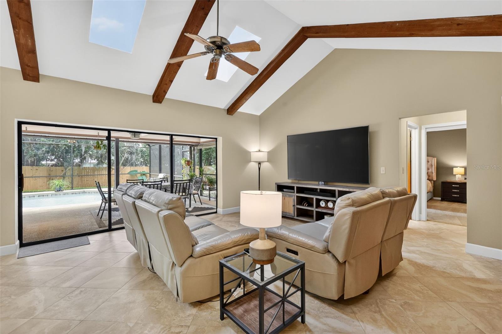 4141 LAKE FOREST ST, MOUNT DORA, FL, 32757