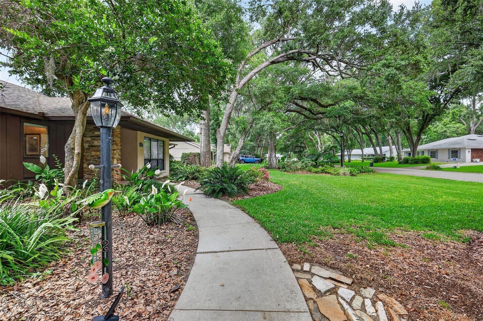 4141 LAKE FOREST ST, MOUNT DORA, FL, 32757