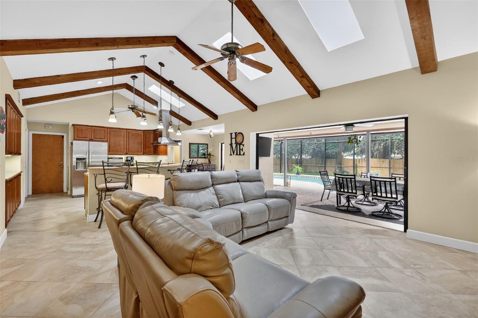 4141 LAKE FOREST ST, MOUNT DORA, FL, 32757