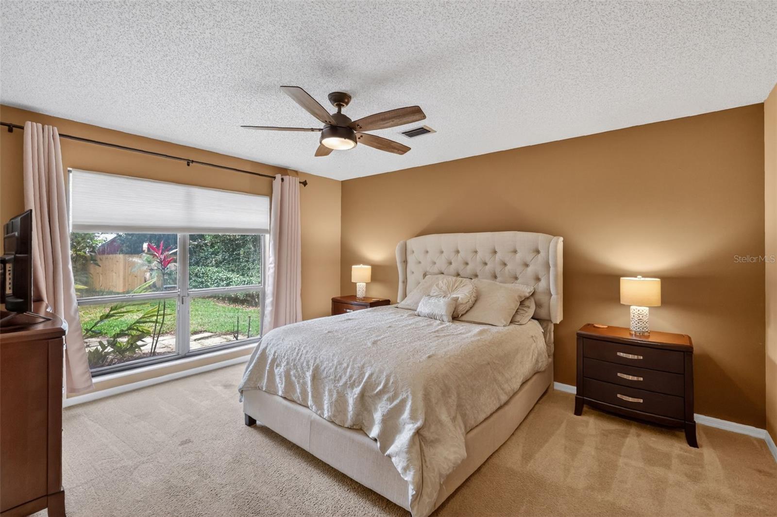 4141 LAKE FOREST ST, MOUNT DORA, FL, 32757