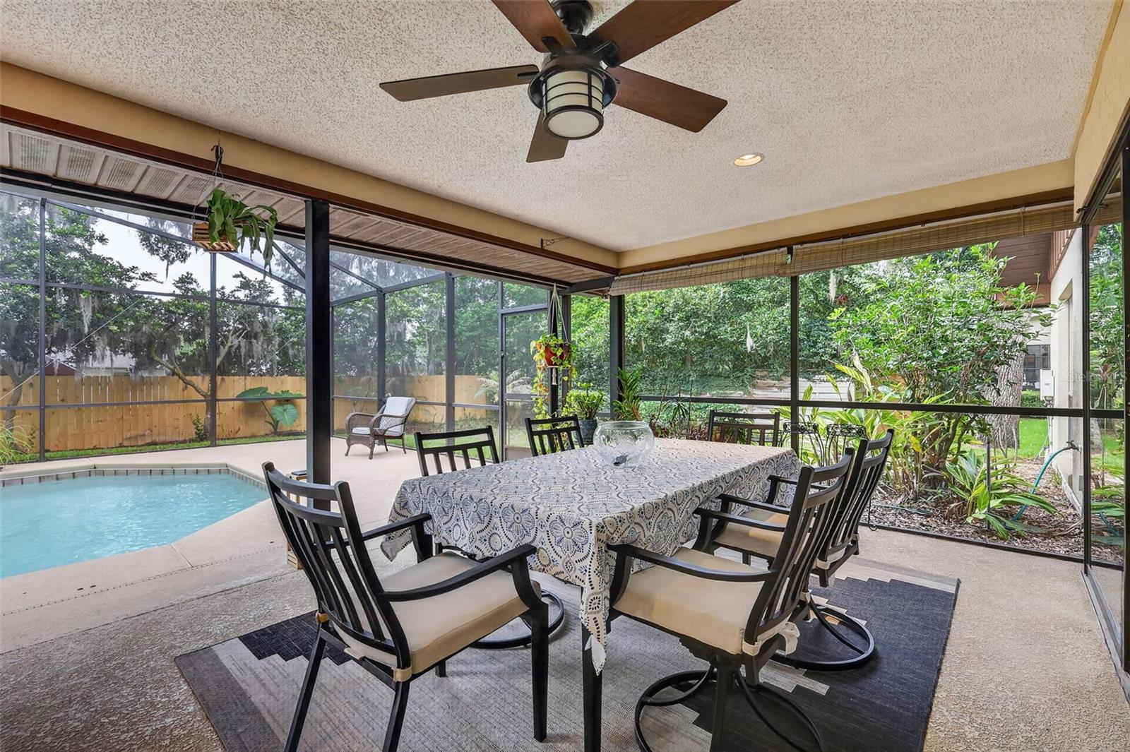 4141 LAKE FOREST ST, MOUNT DORA, FL, 32757