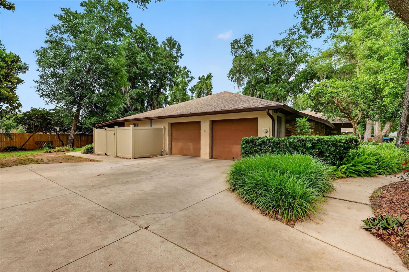 4141 LAKE FOREST ST, MOUNT DORA, FL, 32757