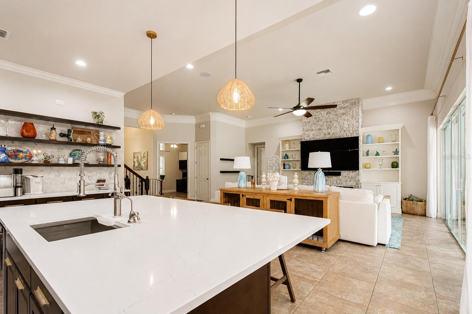 5907 CHURCHSIDE DR, LITHIA, FL, 33547