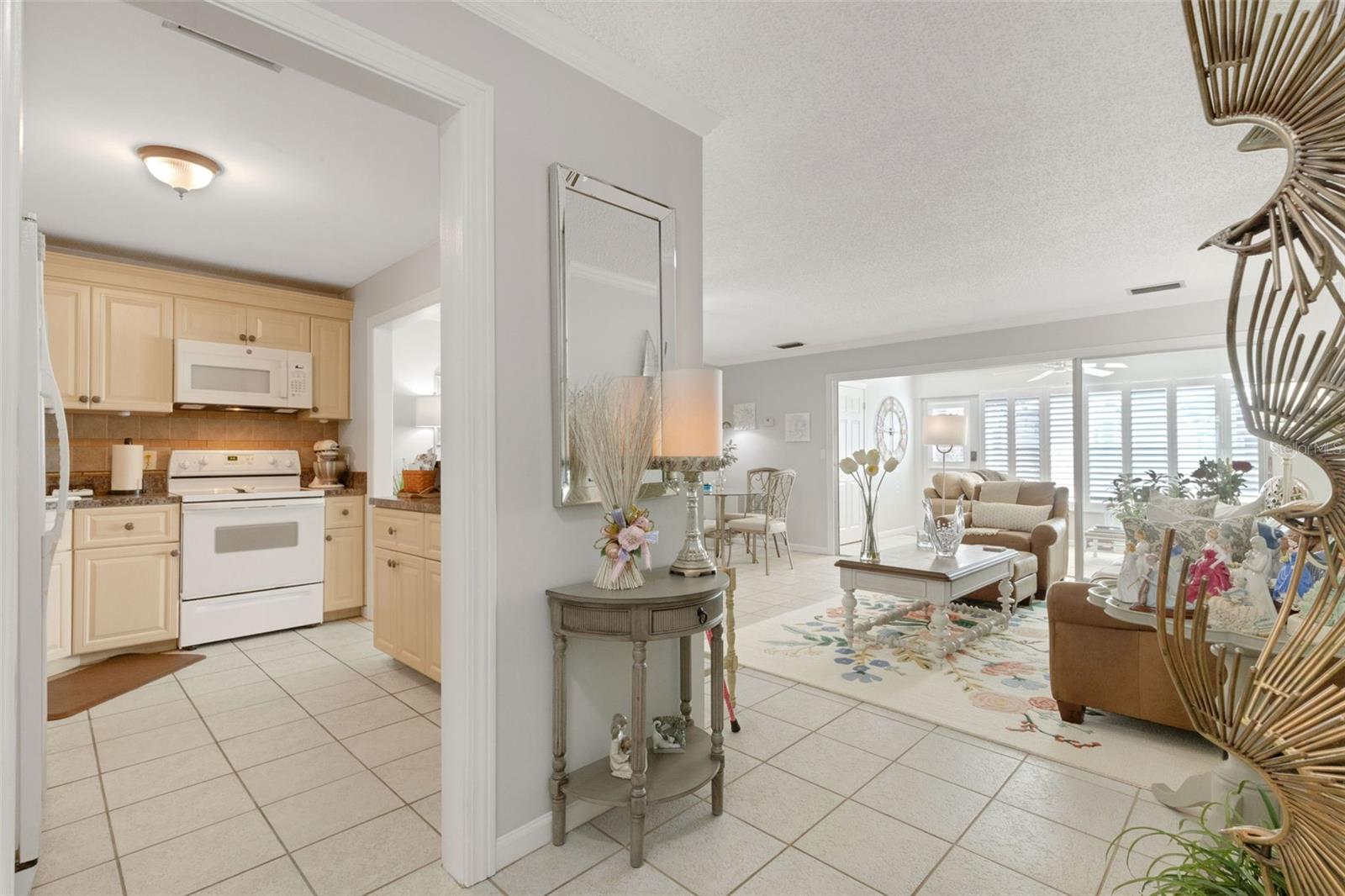 115 ELMWOOD CIR #115, SEMINOLE, FL, 33777