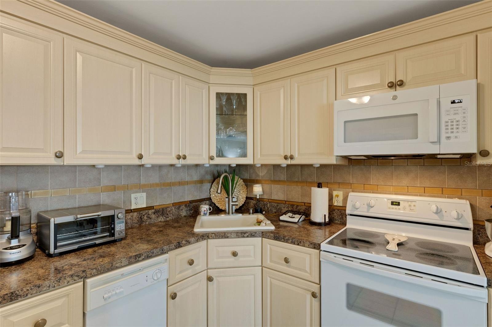 115 ELMWOOD CIR #115, SEMINOLE, FL, 33777