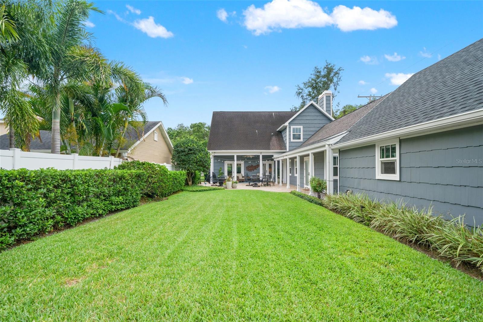 3233 W PARKLAND BLVD, TAMPA, FL, 33609