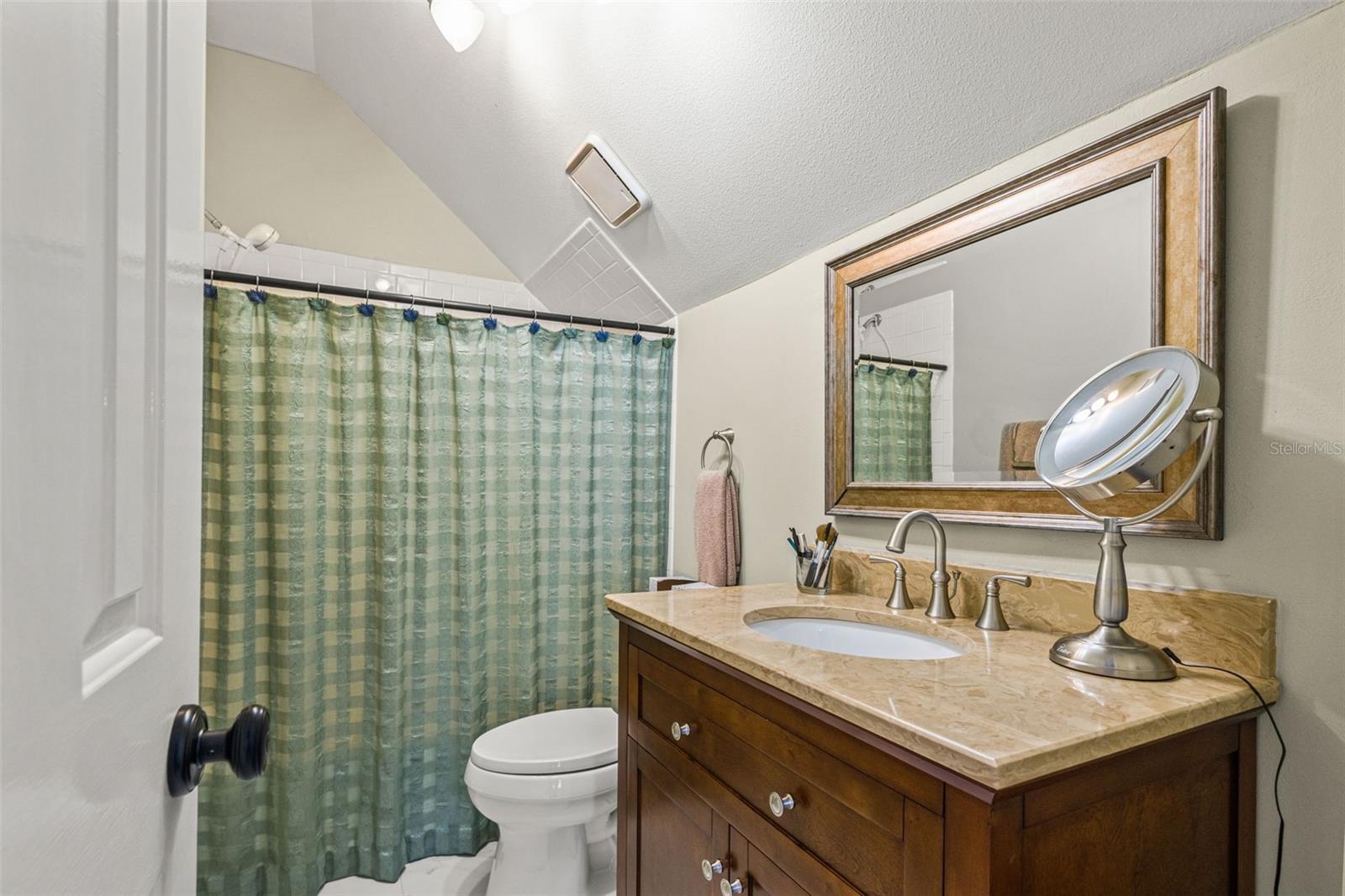 3233 W PARKLAND BLVD, TAMPA, FL, 33609