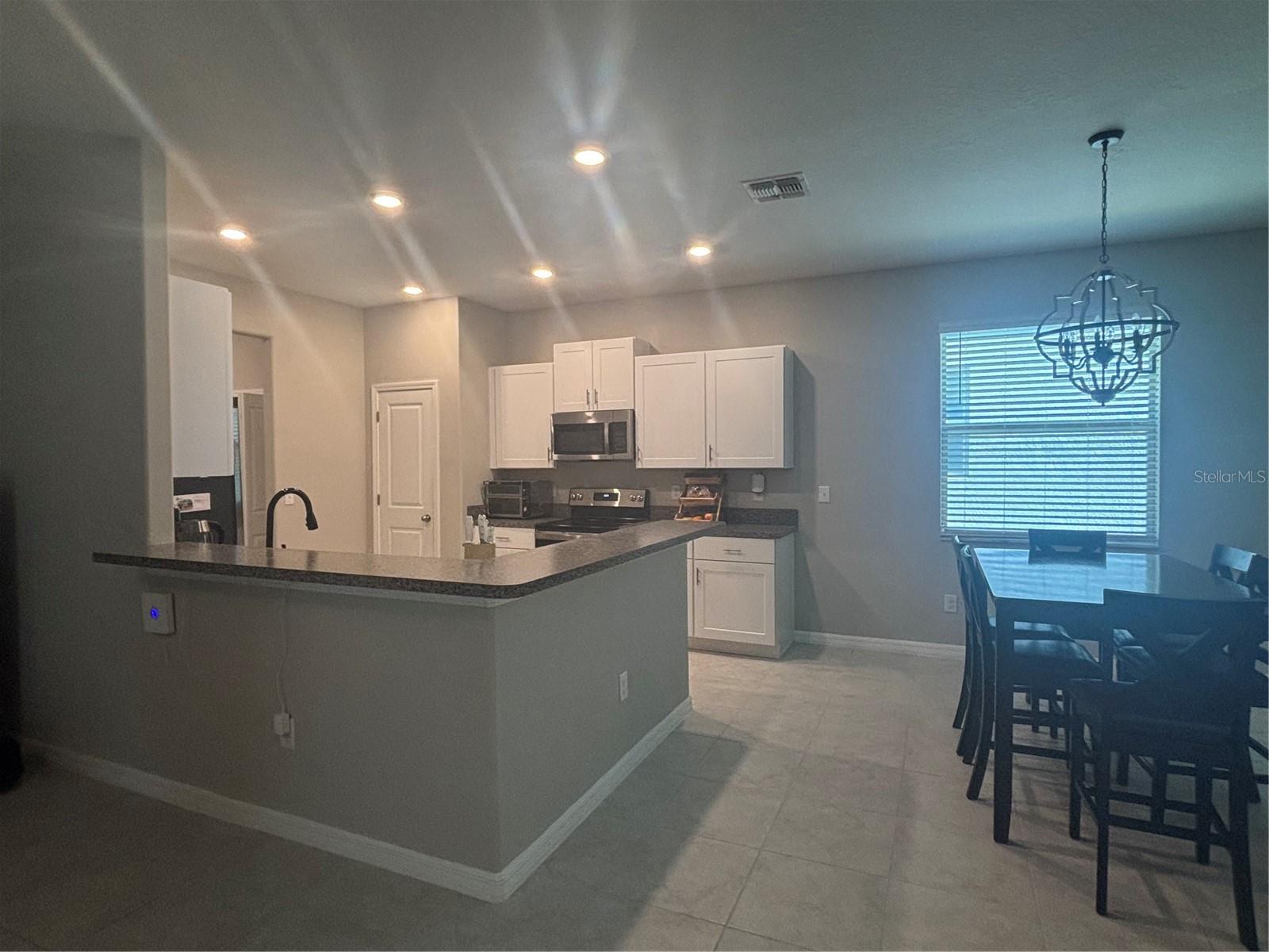 9601 FLOURISH DR, LAND O LAKES, FL, 34637