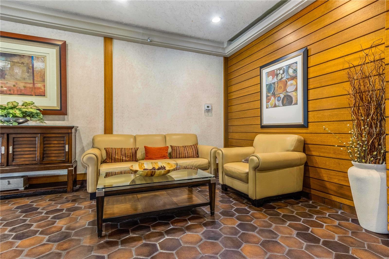 400 ISLAND WAY #212, CLEARWATER BEACH, FL, 33767