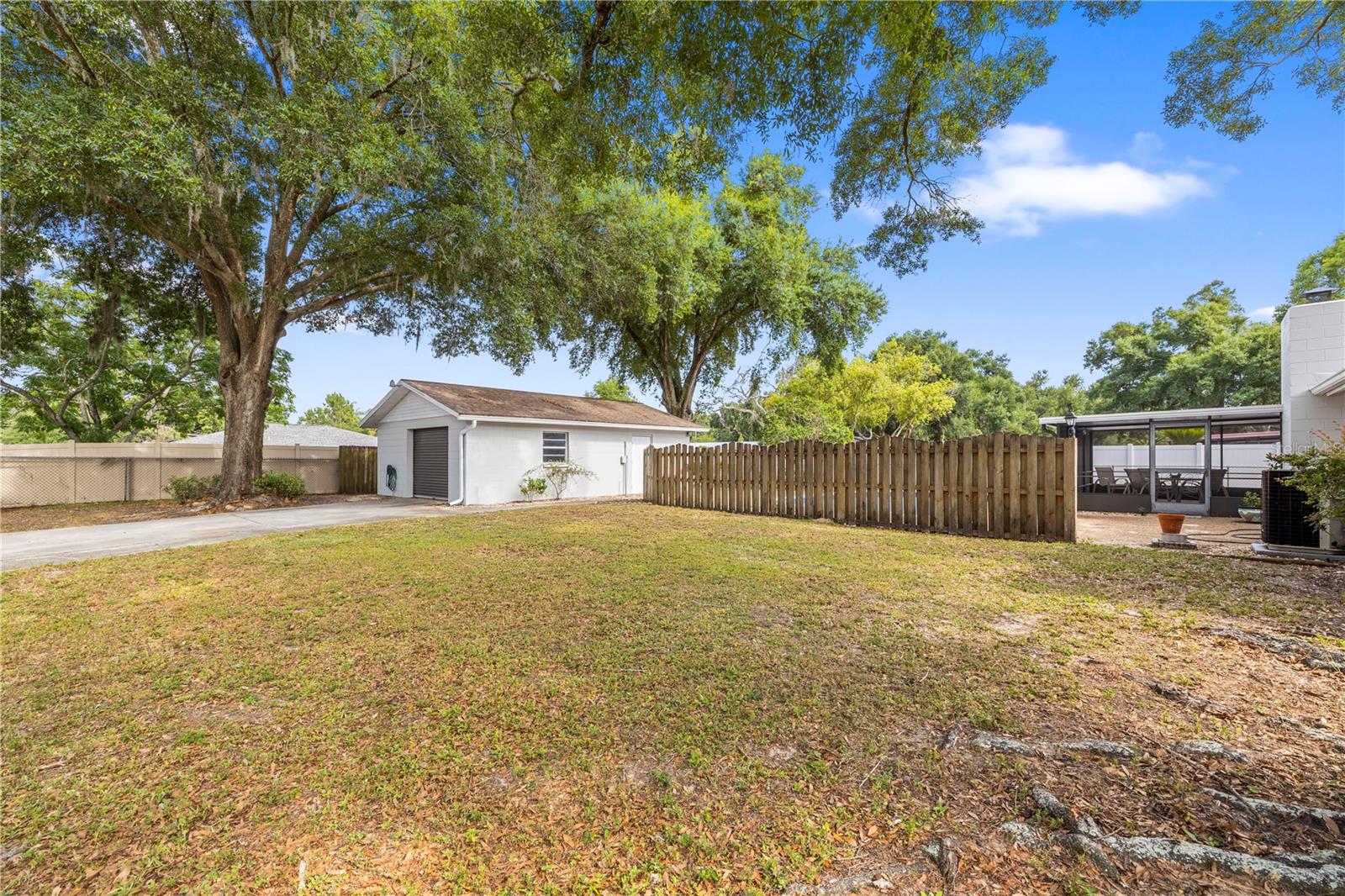 1855 KIM ACRES LN, DOVER, FL, 33527