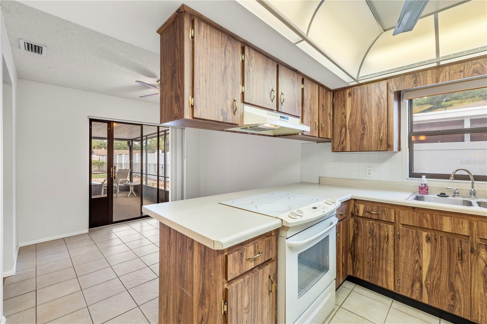 1855 KIM ACRES LN, DOVER, FL, 33527