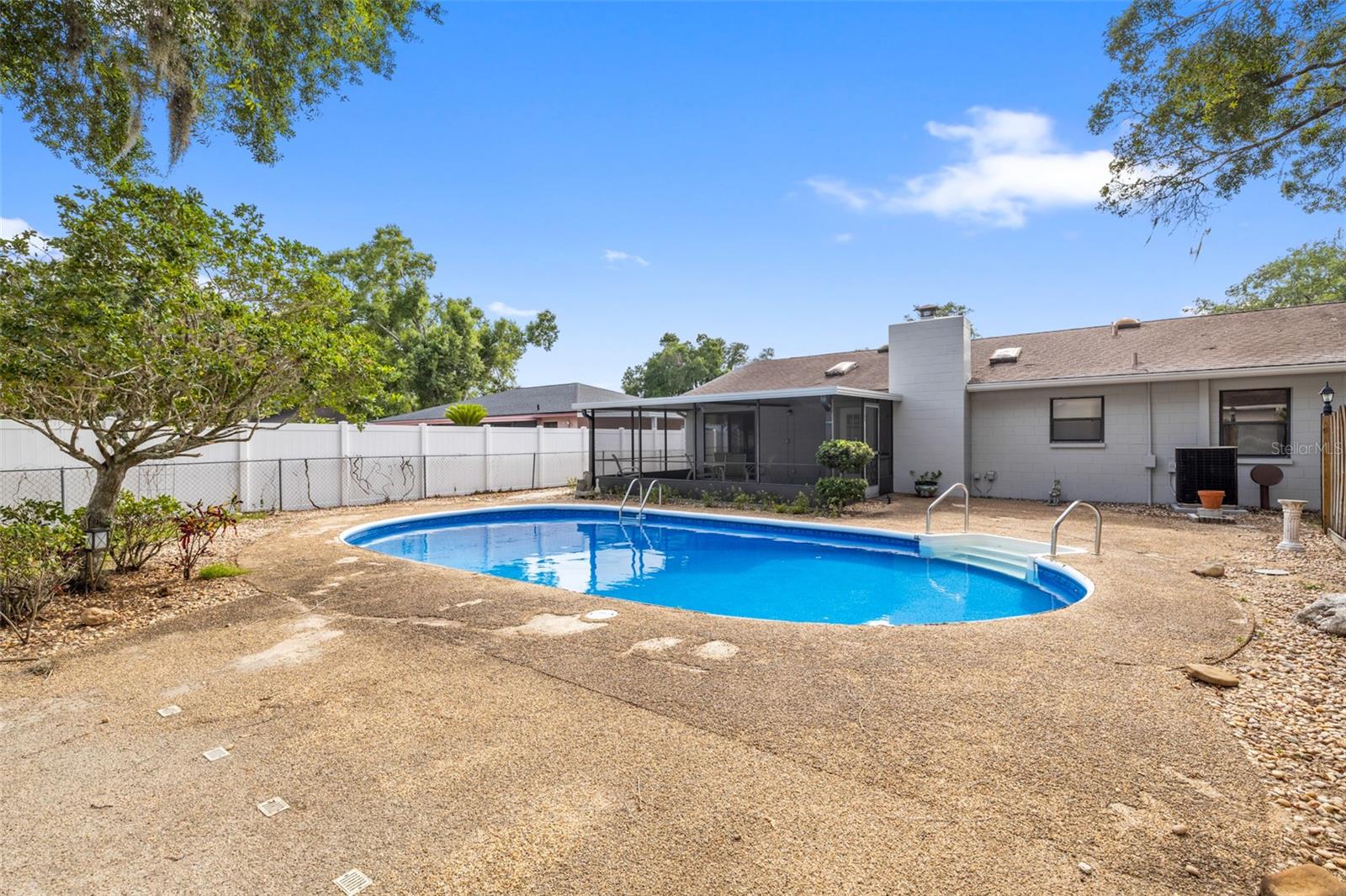 1855 KIM ACRES LN, DOVER, FL, 33527