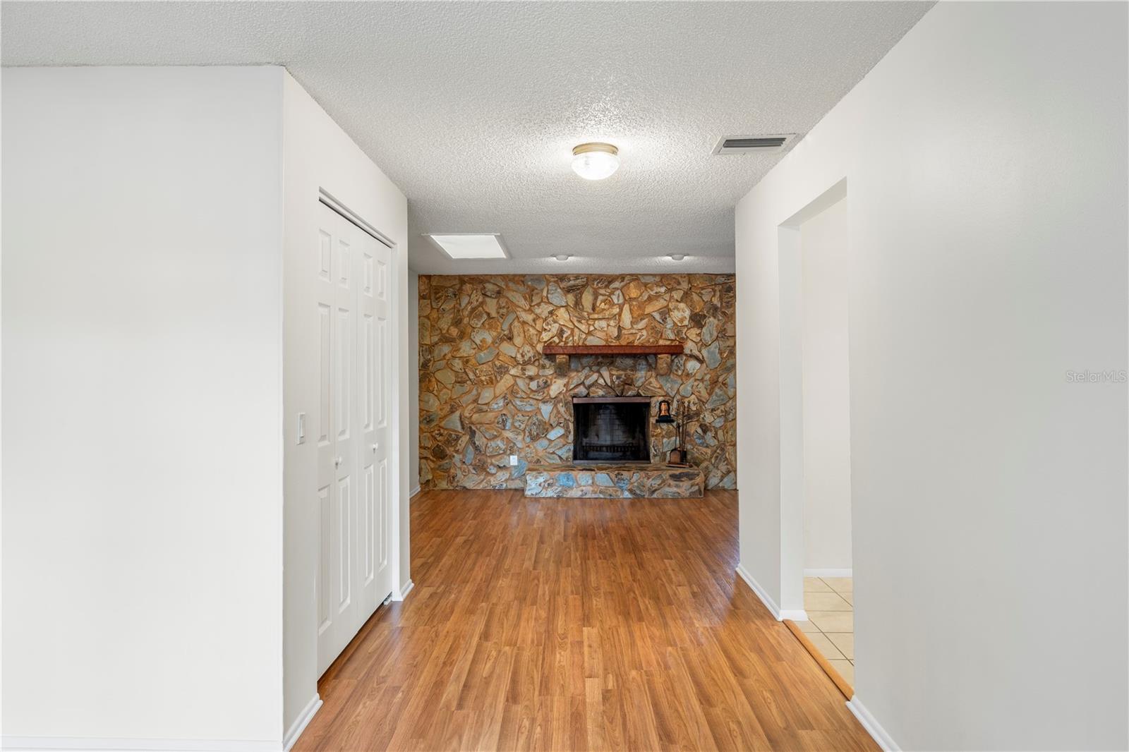 1855 KIM ACRES LN, DOVER, FL, 33527