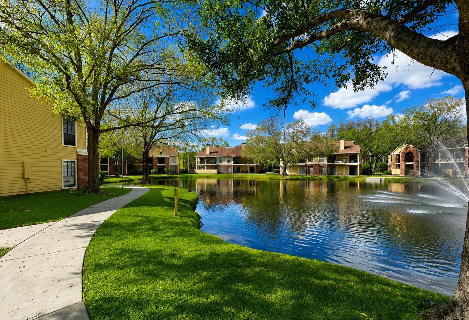 8633 FANCY FINCH DR #201, TAMPA, FL, 33614