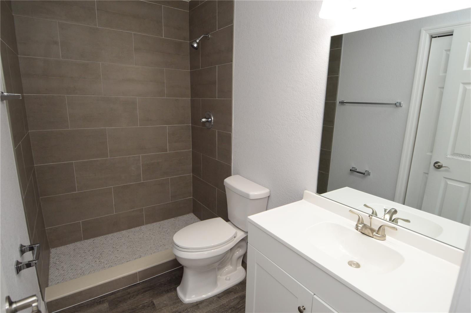 8633 FANCY FINCH DR #201, TAMPA, FL, 33614