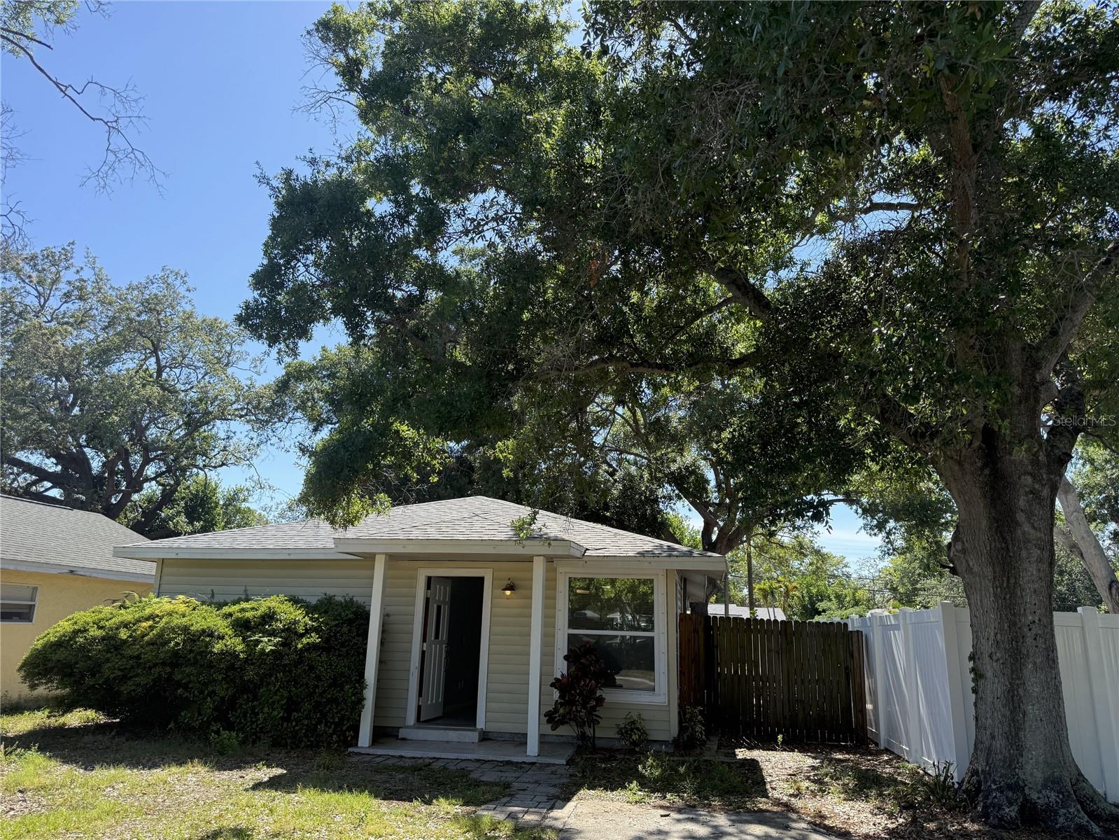 1348 FRIEND AVE, CLEARWATER, FL, 33756
