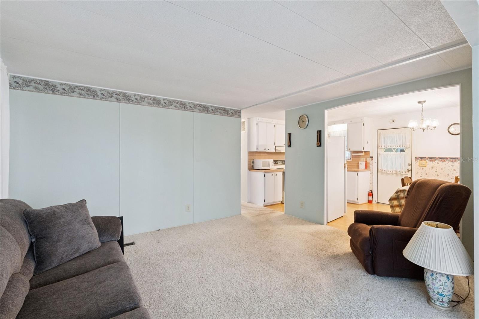 102 PARKLAND DR, EUSTIS, FL, 32726