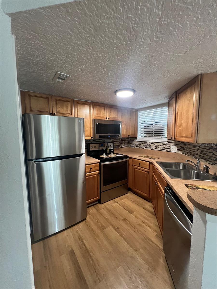 1948 LAKE ATRIUMS CIR #127, ORLANDO, FL, 32839