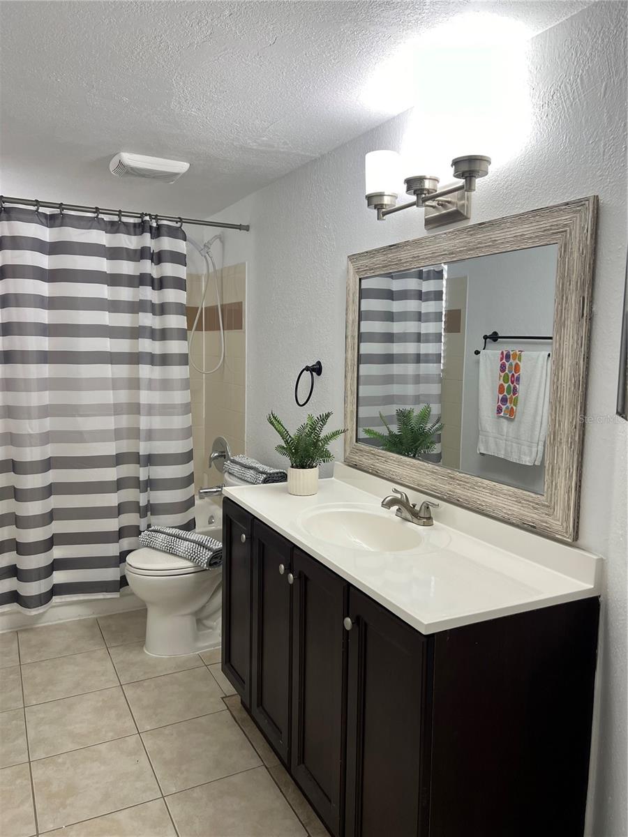 1948 LAKE ATRIUMS CIR #127, ORLANDO, FL, 32839