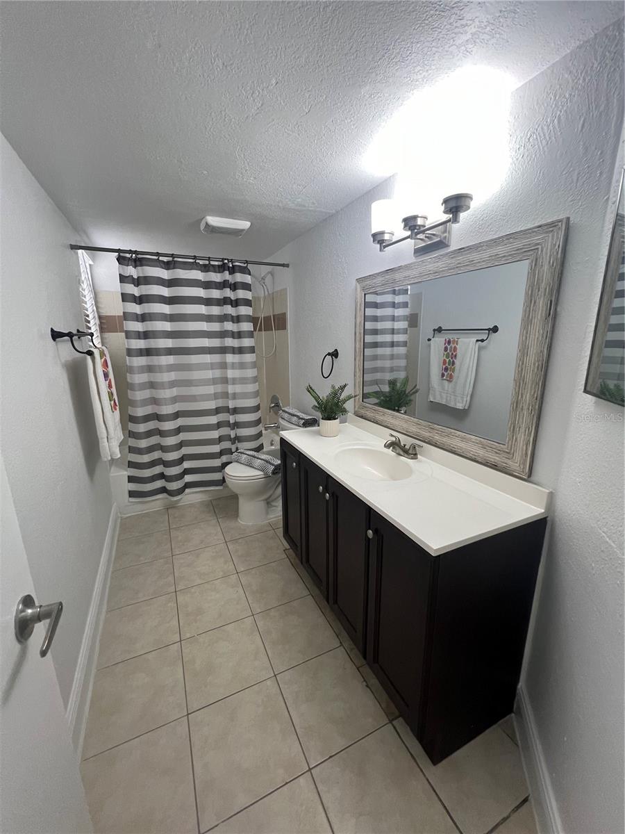 1948 LAKE ATRIUMS CIR #127, ORLANDO, FL, 32839