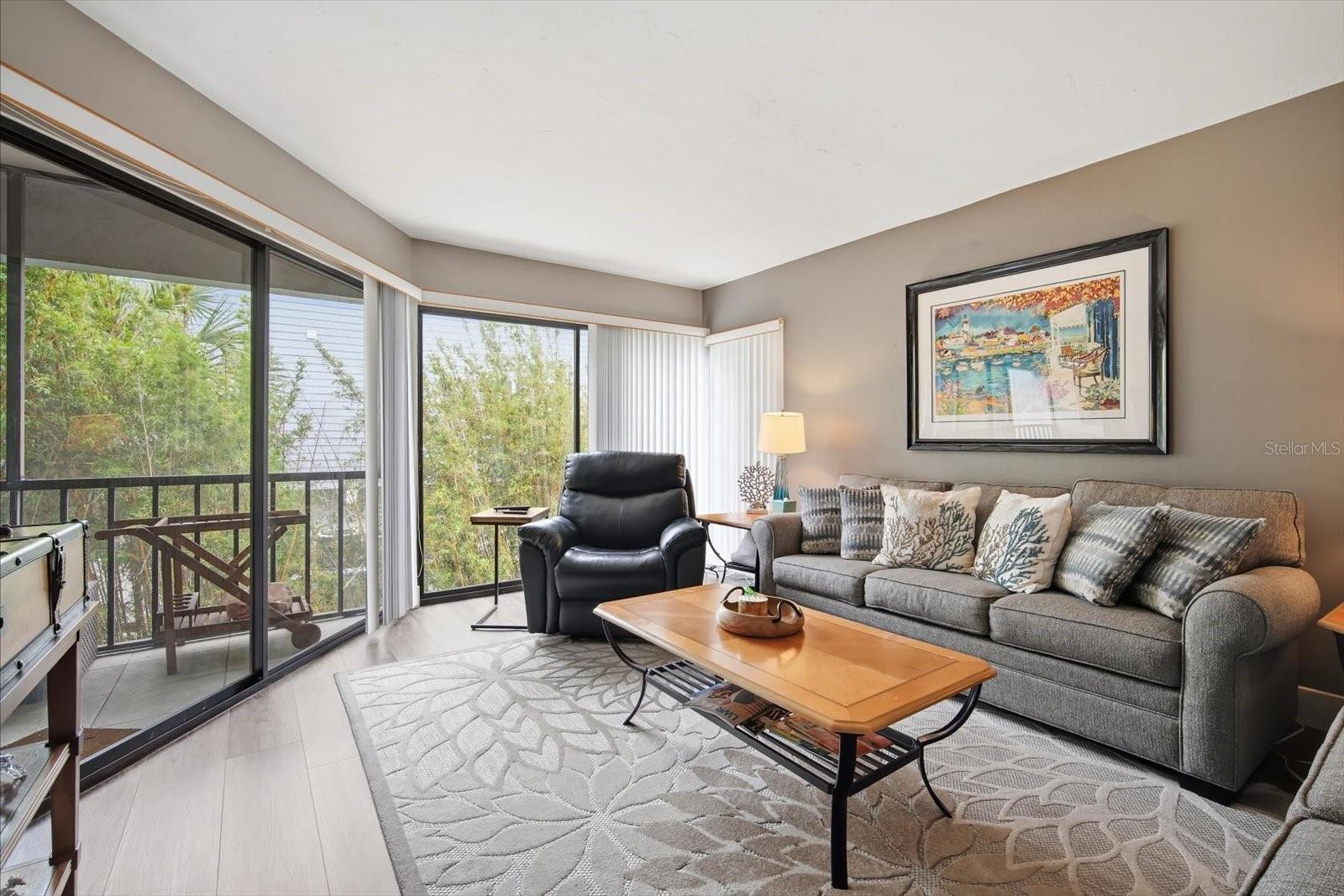 3705 E BAY DR #117, HOLMES BEACH, FL, 34217
