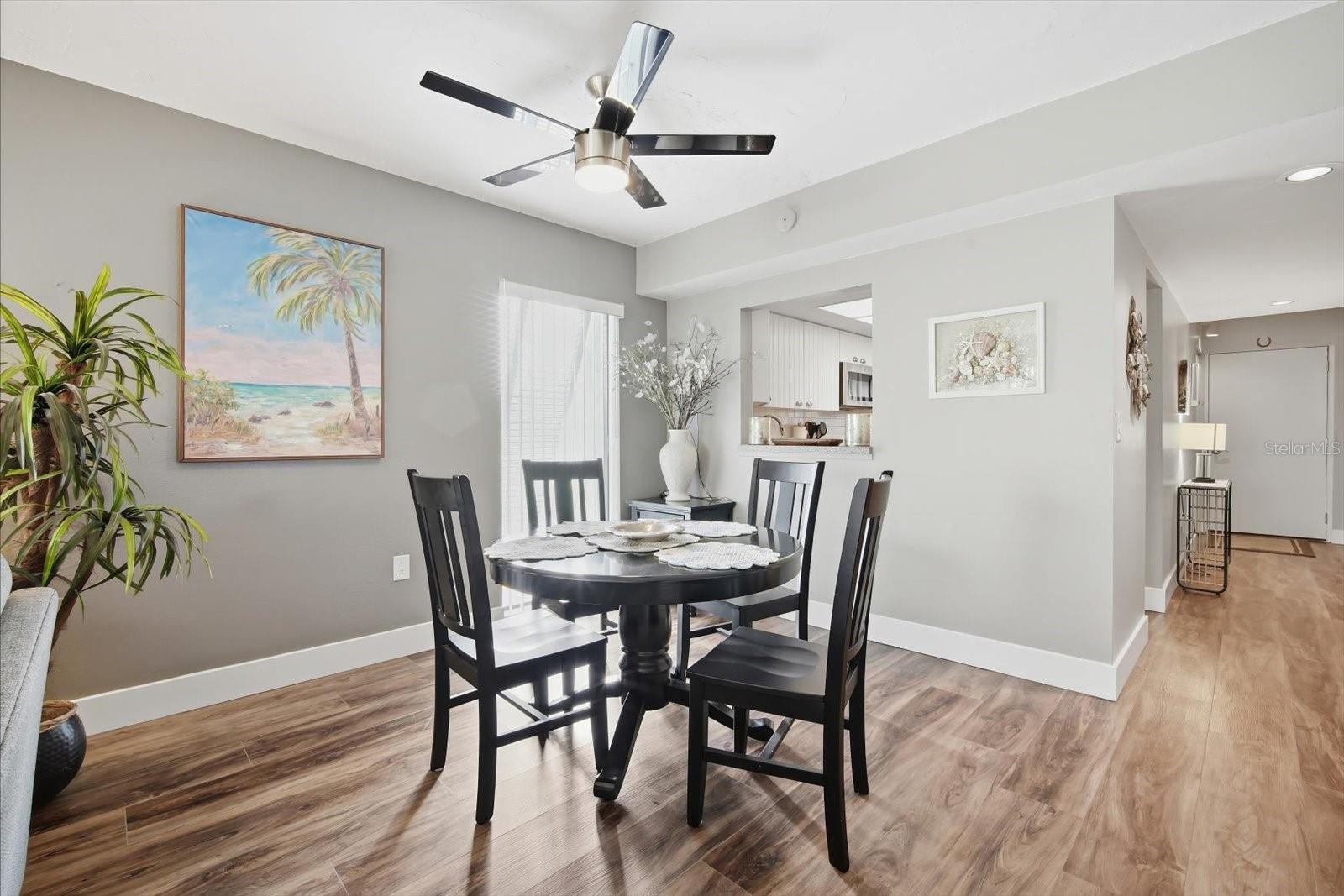 3705 E BAY DR #117, HOLMES BEACH, FL, 34217