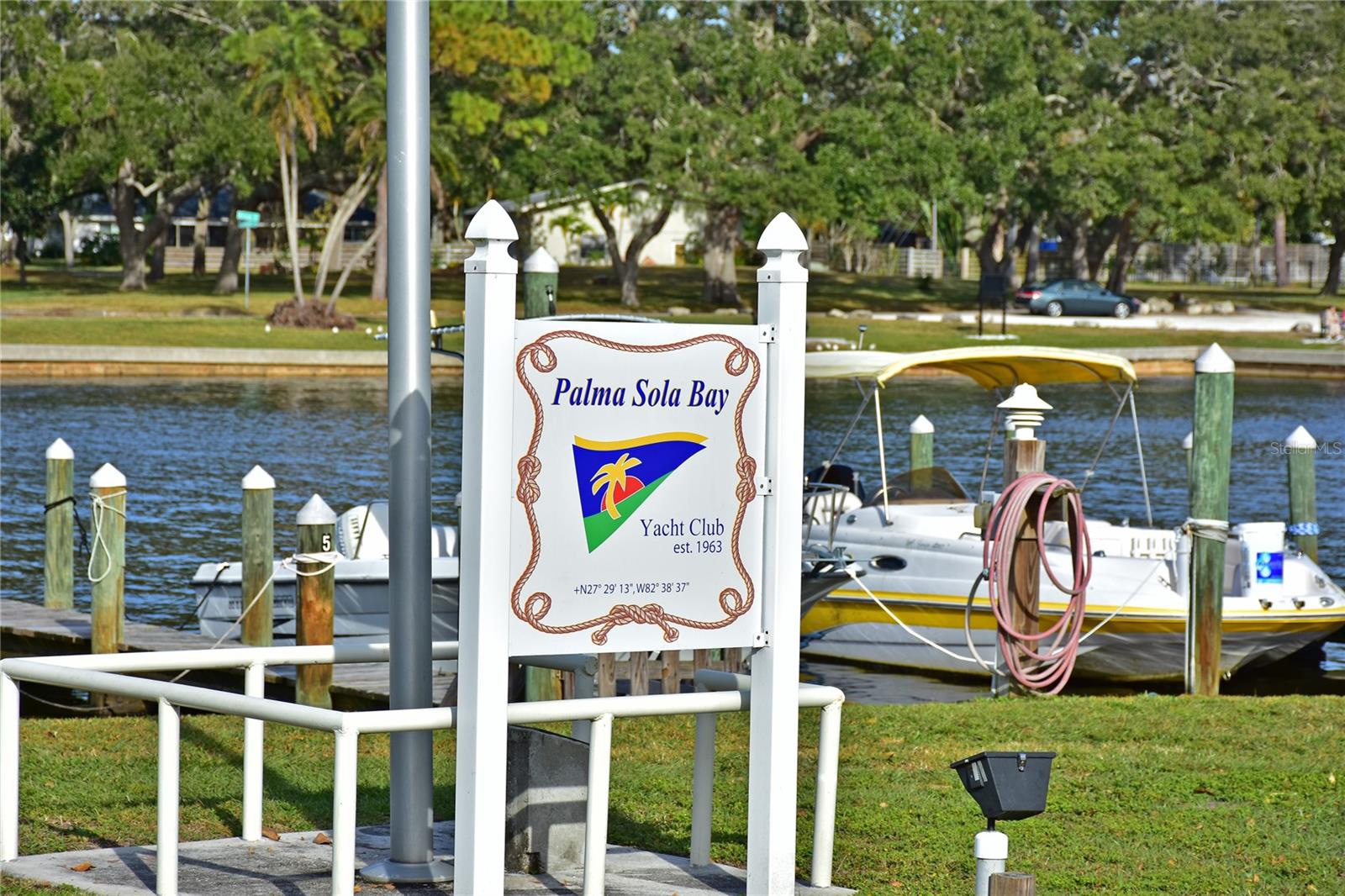 3705 E BAY DR #117, HOLMES BEACH, FL, 34217