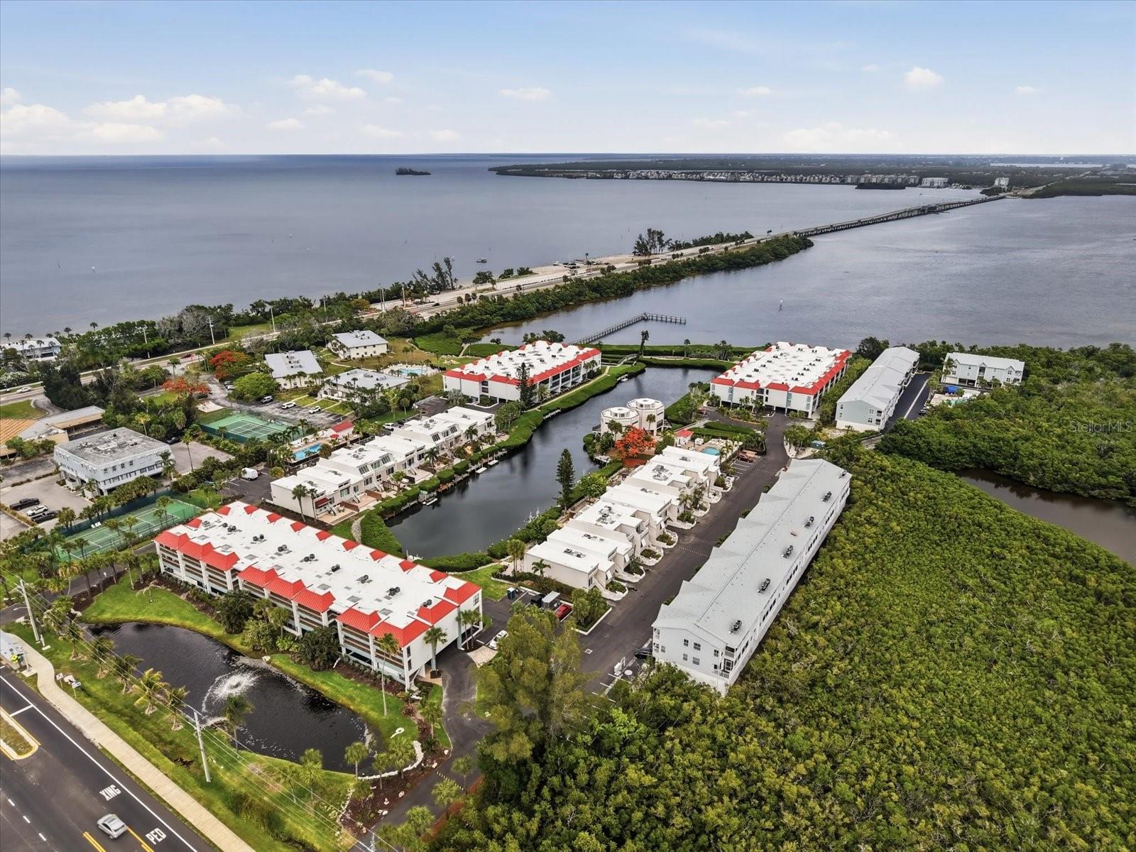3705 E BAY DR #117, HOLMES BEACH, FL, 34217