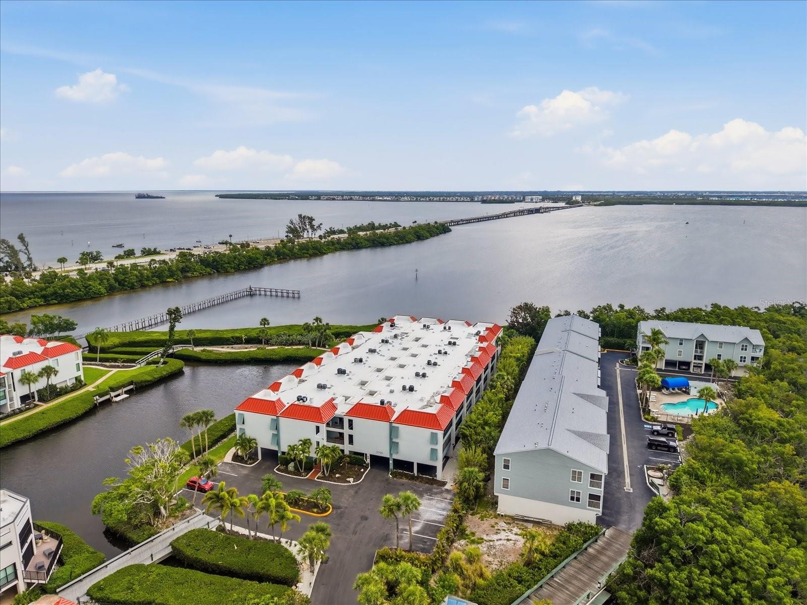 3705 E BAY DR #117, HOLMES BEACH, FL, 34217