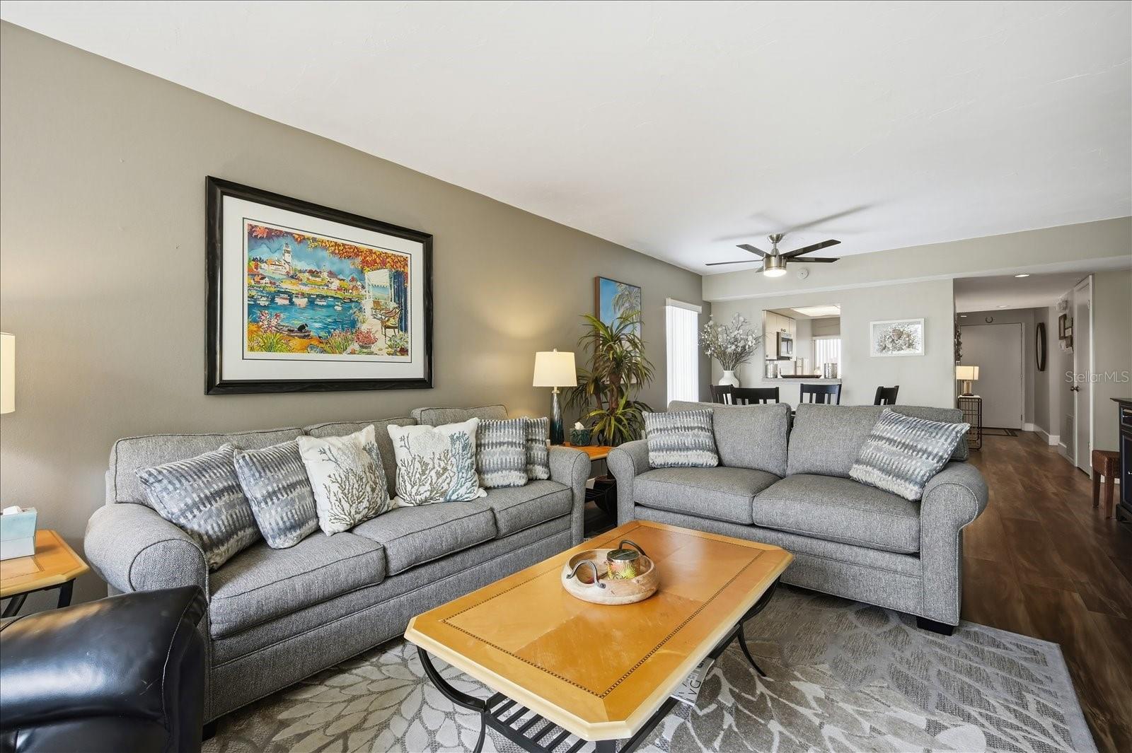 3705 E BAY DR #117, HOLMES BEACH, FL, 34217