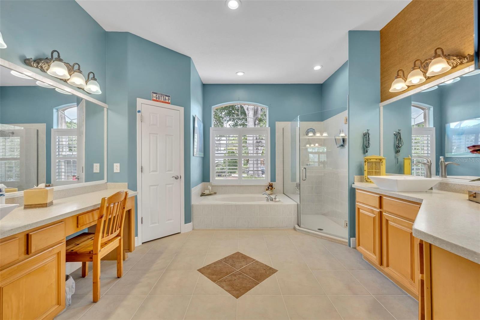 2518 EMERALD TREE LN, APOPKA, FL, 32712