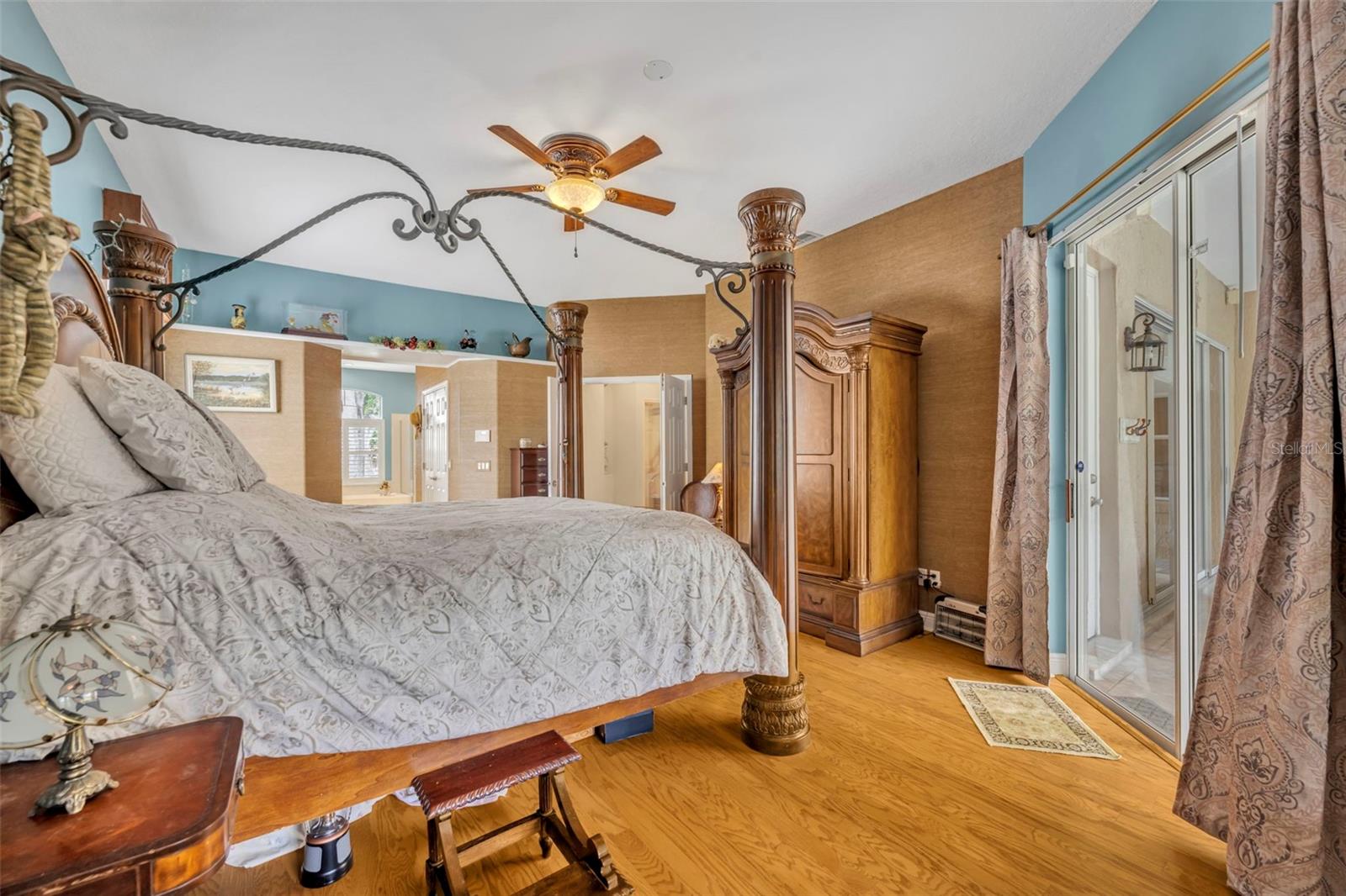 2518 EMERALD TREE LN, APOPKA, FL, 32712
